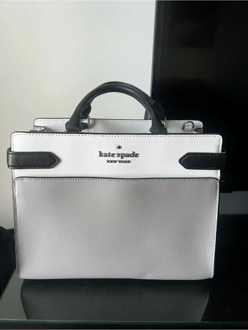 Lightly used: Kate spade Black and White Leather Structured Purse